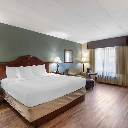 Best Western Plus Steeplegate Inn Davenport Exteriér fotografie