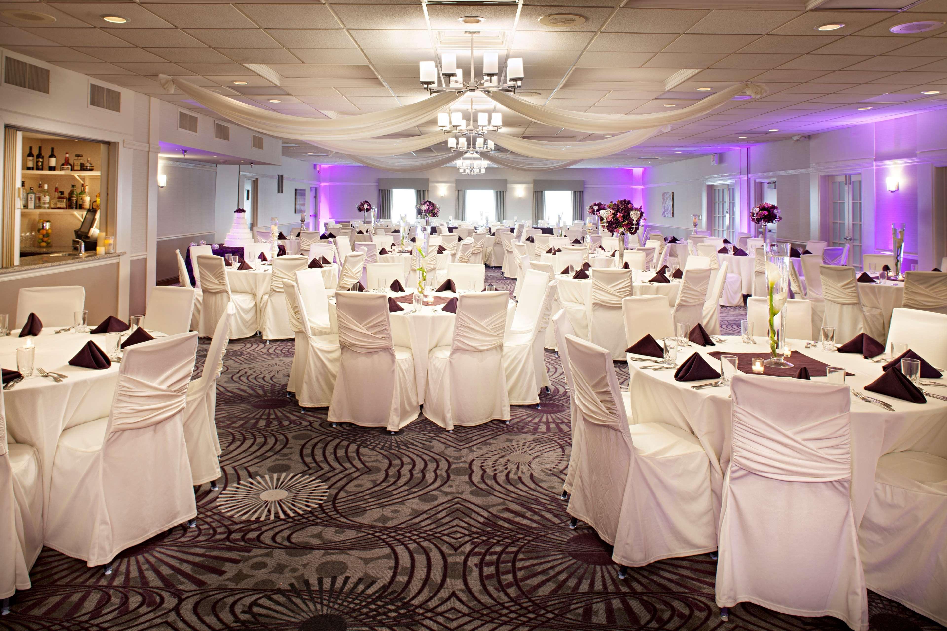 Best Western Plus Steeplegate Inn Davenport Exteriér fotografie