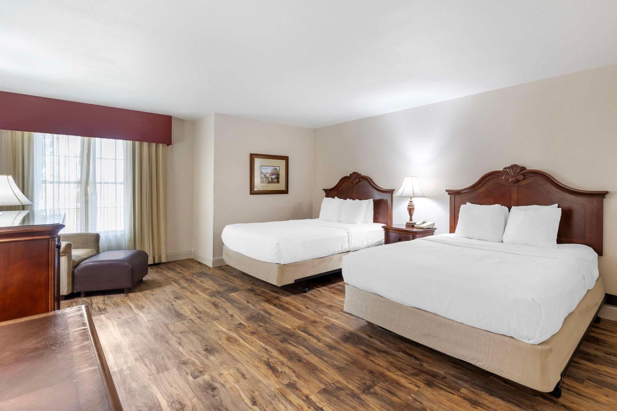 Best Western Plus Steeplegate Inn Davenport Exteriér fotografie